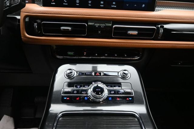 2022 Lincoln Nautilus Black Label