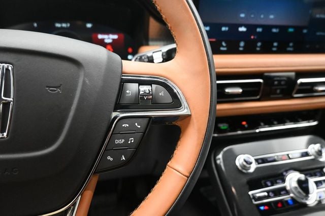 2022 Lincoln Nautilus Black Label