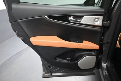 2022 Lincoln Nautilus Black Label