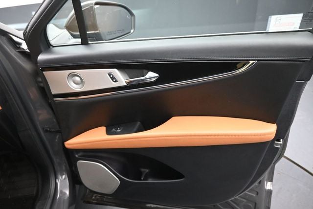 2022 Lincoln Nautilus Black Label