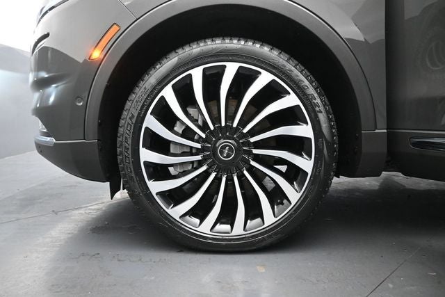 2022 Lincoln Nautilus Black Label