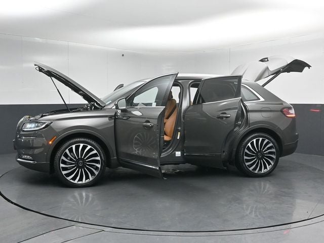 2022 Lincoln Nautilus Black Label