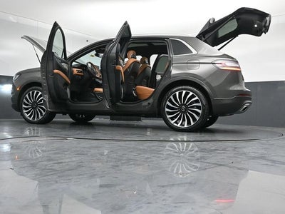 2022 Lincoln Nautilus Black Label