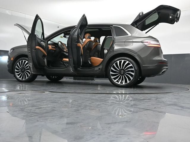 2022 Lincoln Nautilus Black Label