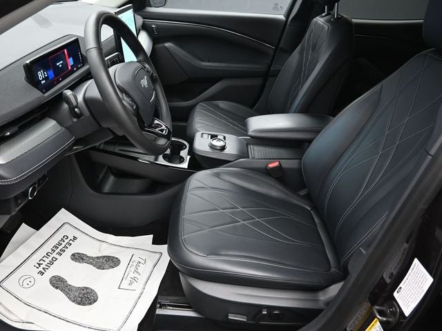 2022 Ford Mustang Mach-E Select