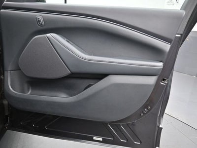 2022 Ford Mustang Mach-E Select