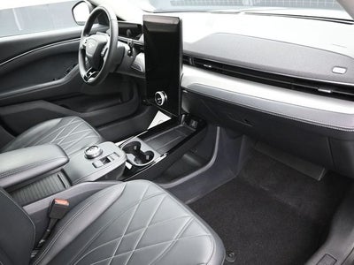 2022 Ford Mustang Mach-E Select