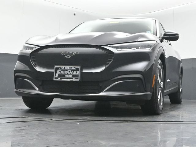 2022 Ford Mustang Mach-E Select