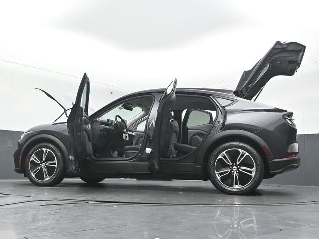 2022 Ford Mustang Mach-E Select