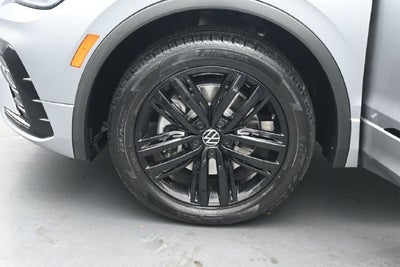 2022 Volkswagen Tiguan 2.0T SE R-Line Black