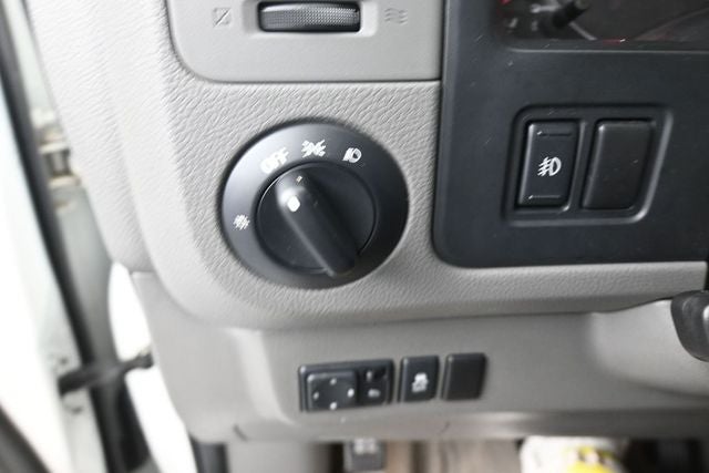 2016 Nissan NV Passenger SL