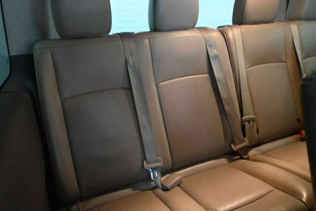 2016 Nissan NV Passenger SL