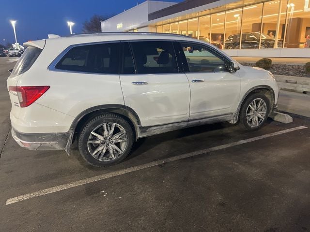 2022 Honda Pilot Touring 7 Passenger