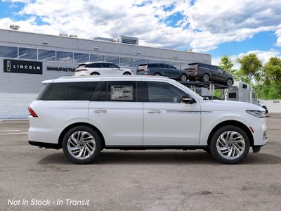 2027 Lincoln Navigator Reserve