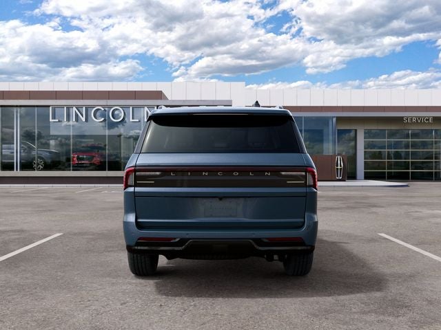 2027 Lincoln Navigator Reserve