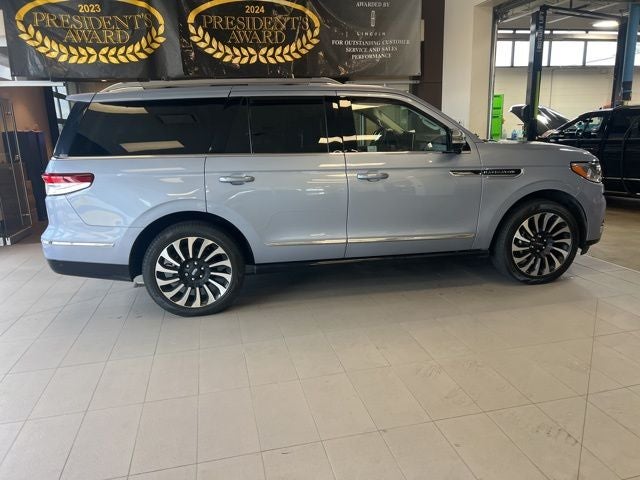 2023 Lincoln Navigator Black Label