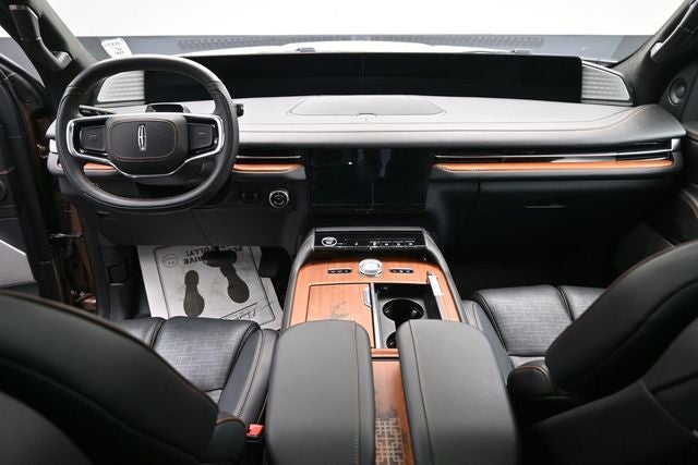2025 Lincoln Navigator Black Label