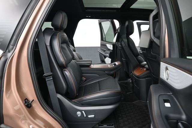 2025 Lincoln Navigator Black Label