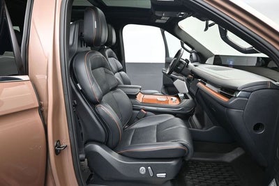 2025 Lincoln Navigator Black Label