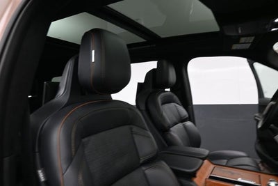 2025 Lincoln Navigator Black Label