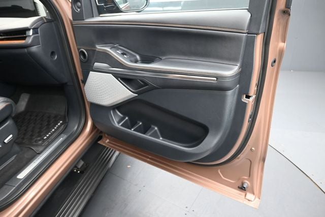 2025 Lincoln Navigator Black Label