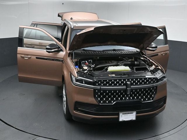 2025 Lincoln Navigator Black Label
