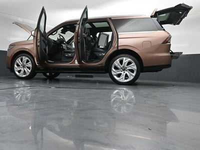 2025 Lincoln Navigator Black Label