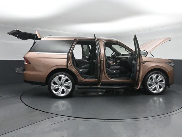 2025 Lincoln Navigator Black Label