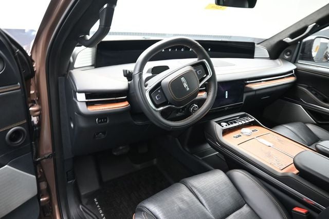 2025 Lincoln Navigator Black Label