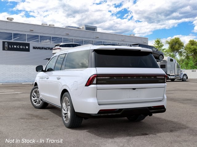 2027 Lincoln Navigator L Reserve