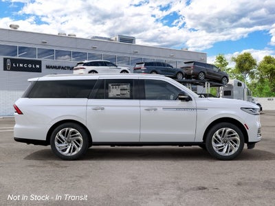 2027 Lincoln Navigator L Reserve