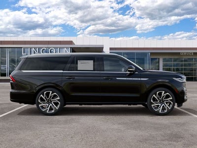 2027 Lincoln Navigator L Reserve