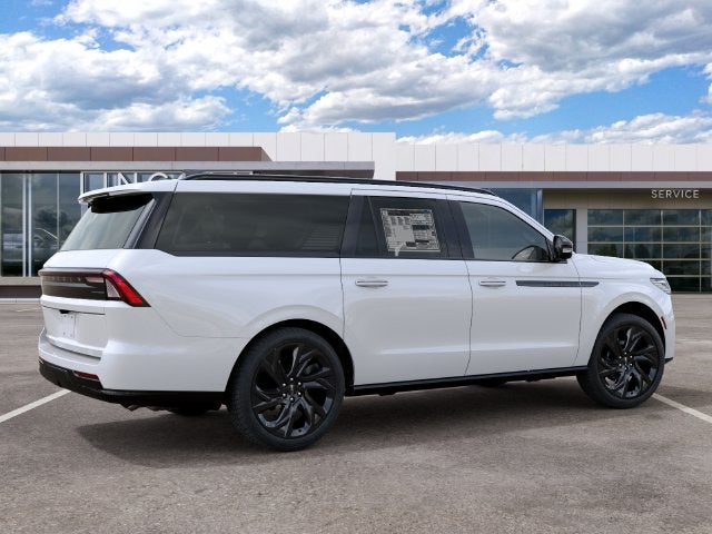 2027 Lincoln Navigator L Reserve