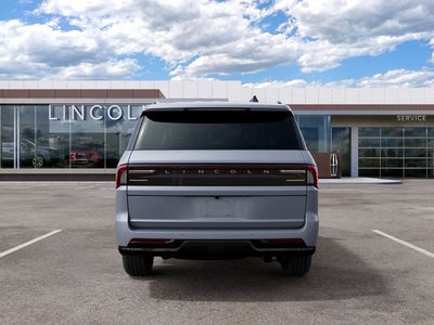 2027 Lincoln Navigator L Reserve