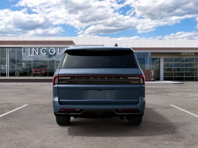 2027 Lincoln Navigator L Reserve
