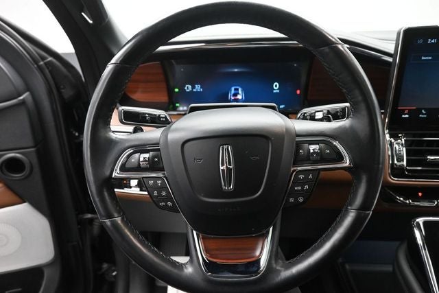 2023 Lincoln Navigator L Reserve 201A Monochromatic