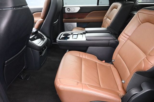 2023 Lincoln Navigator L Reserve 201A Monochromatic