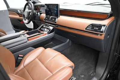 2023 Lincoln Navigator L Reserve 201A Monochromatic