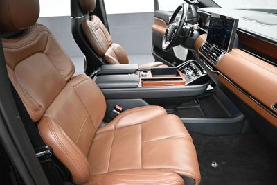 2023 Lincoln Navigator L Reserve 201A Monochromatic