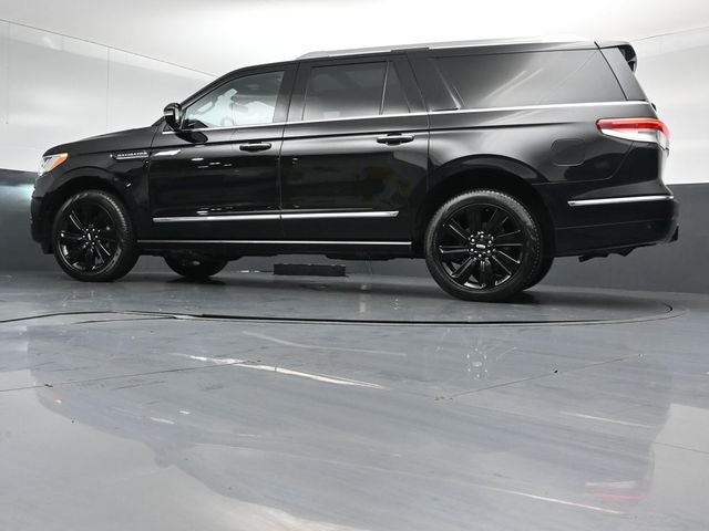 2023 Lincoln Navigator L Reserve 201A Monochromatic
