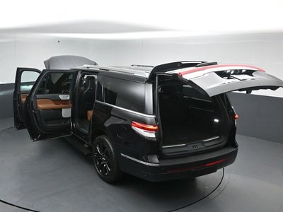 2023 Lincoln Navigator L Reserve 201A Monochromatic