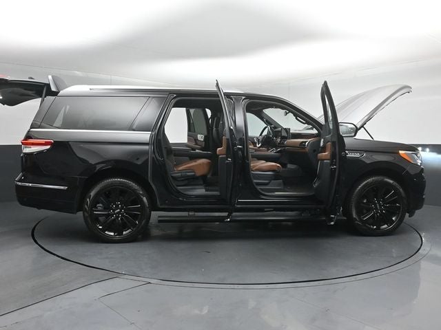 2023 Lincoln Navigator L Reserve 201A Monochromatic