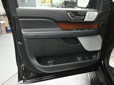 2022 Lincoln Navigator L Reserve