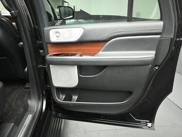 2022 Lincoln Navigator L Reserve