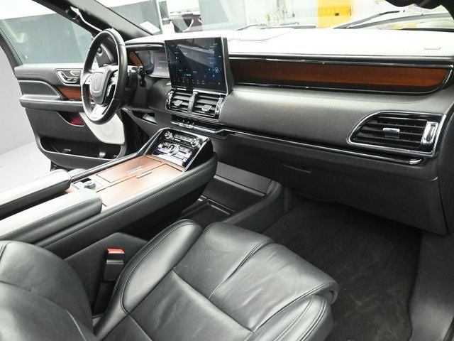 2022 Lincoln Navigator L Reserve