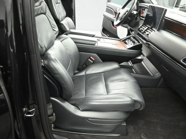 2022 Lincoln Navigator L Reserve