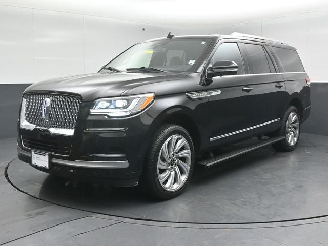 2022 Lincoln Navigator L Reserve