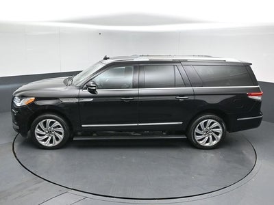 2022 Lincoln Navigator L Reserve