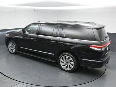 2022 Lincoln Navigator L Reserve