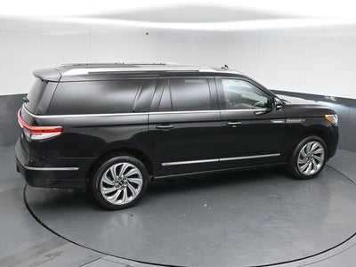 2022 Lincoln Navigator L Reserve